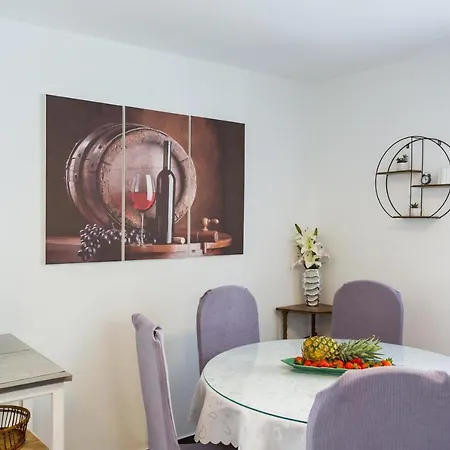 Apartamento Lidija - Sea View With Exclusive Right Of Using Hot Tub Or Split Level With Exclusive Right Of Using Pool Podstrana