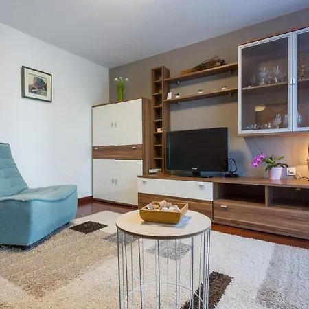 Lidija - Sea View With Exclusive Right Of Using Hot Tub Or Split Level With Exclusive Right Of Using Pool * Podstrana