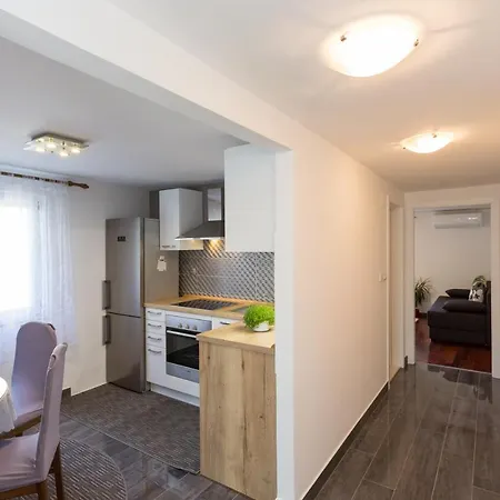 Lidija - Sea View With Exclusive Right Of Using Hot Tub Or Split Level With Exclusive Right Of Using Pool Apartamento *