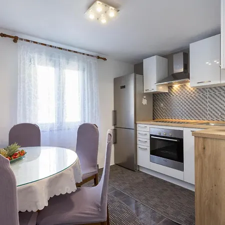 Lidija - Sea View With Exclusive Right Of Using Hot Tub Or Split Level With Exclusive Right Of Using Pool Apartamento
