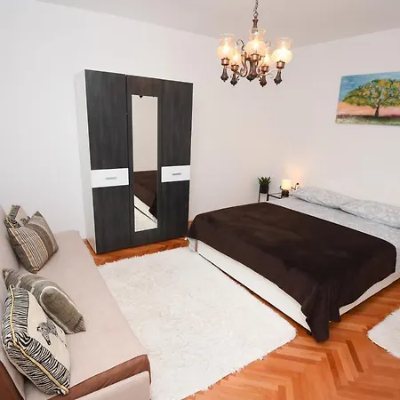 Lidija - Sea View With Exclusive Right Of Using Hot Tub Or Split Level With Exclusive Right Of Using Pool Podstrana