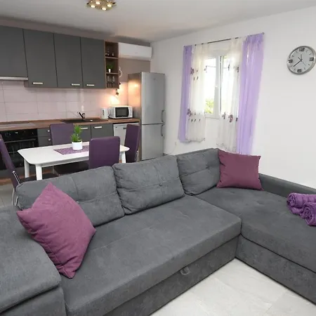 Lidija - Sea View With Exclusive Right Of Using Hot Tub Or Split Level With Exclusive Right Of Using Pool Apartamento Podstrana