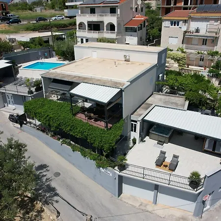 Lidija - Sea View With Exclusive Right Of Using Hot Tub Or Split Level With Exclusive Right Of Using Pool * Podstrana