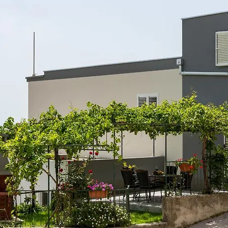 Lidija - Sea View With Exclusive Right Of Using Hot Tub Or Split Level With Exclusive Right Of Using Pool * Podstrana