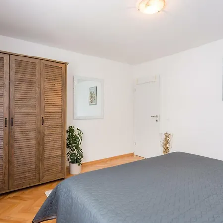 Lidija - Sea View With Exclusive Right Of Using Hot Tub Or Split Level With Exclusive Right Of Using Pool *