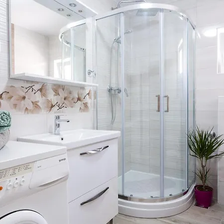 Apartamento Lidija - Sea View With Exclusive Right Of Using Hot Tub Or Split Level With Exclusive Right Of Using Pool *